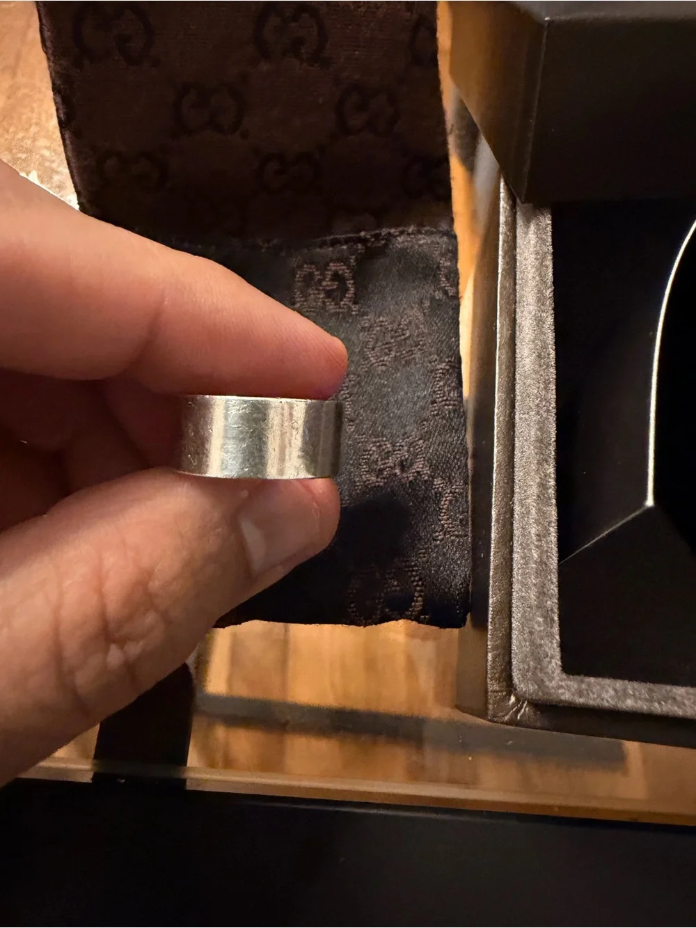 Gucci Silver-Tone Open Square Ring size 4.5